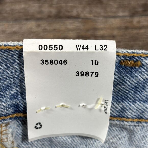 Vintage Levis 550 Jeans Men's 44x32 Light Wash Relaxed Fit Tapered Leg Denim 90s - Picture 11 of 13